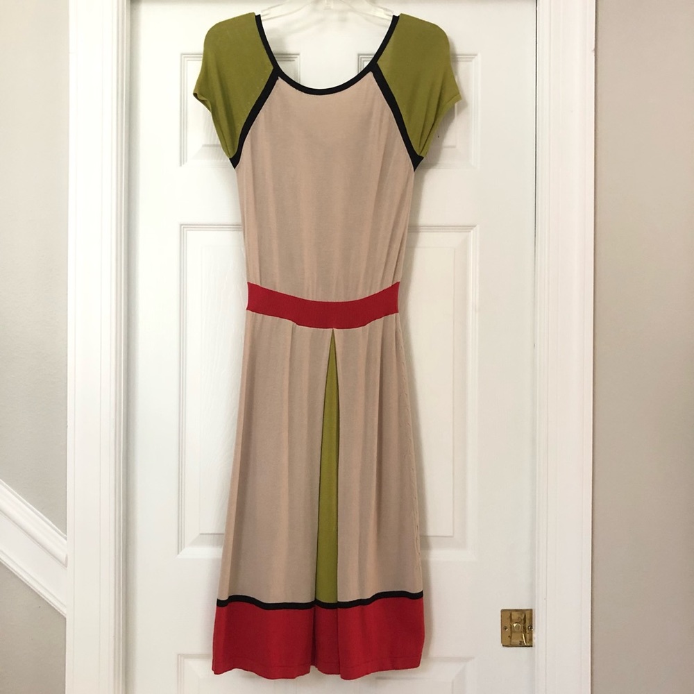 New European Solar Brand Viscose Cutout Knit Dress
